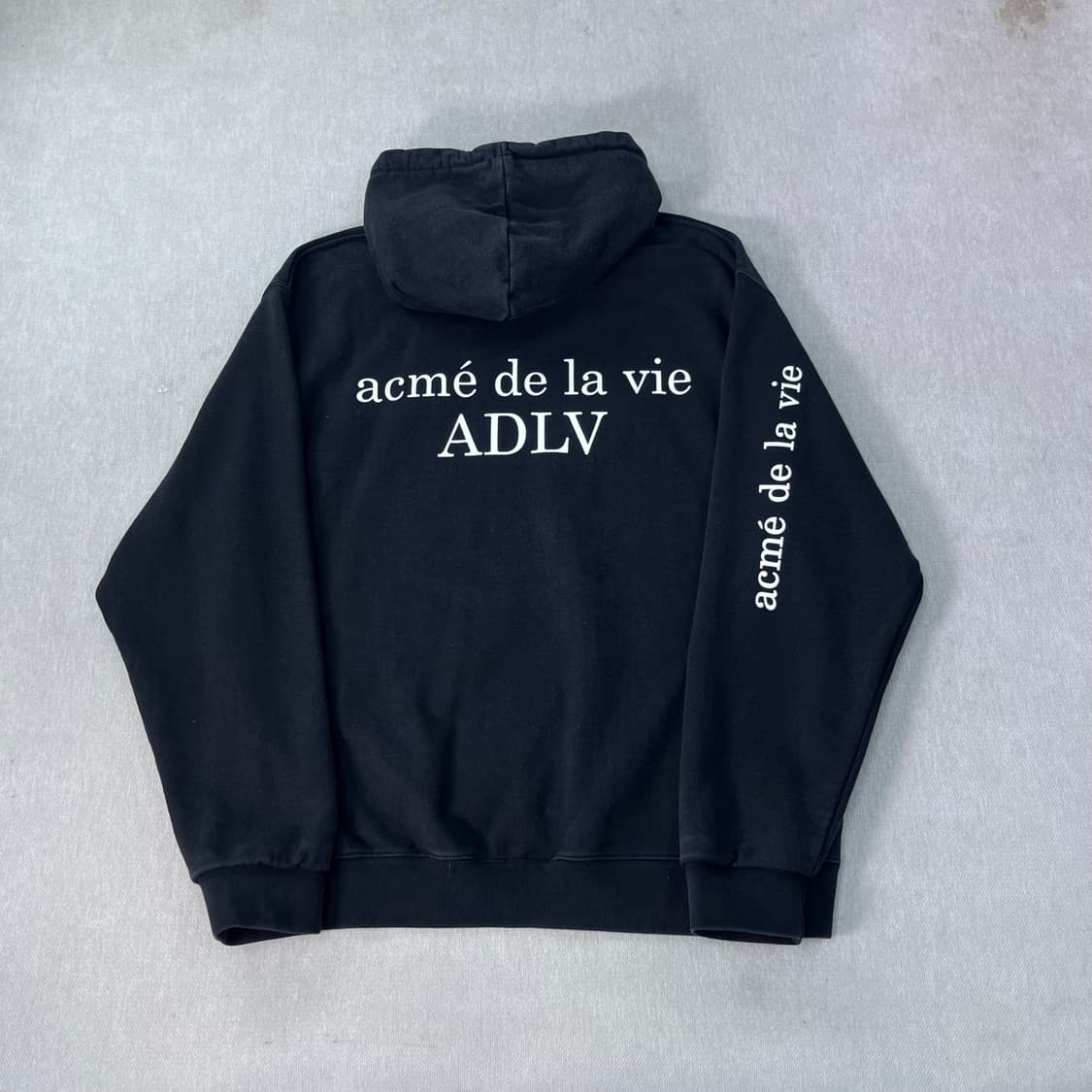 100 아크메드라비 후드티 상품이미지2