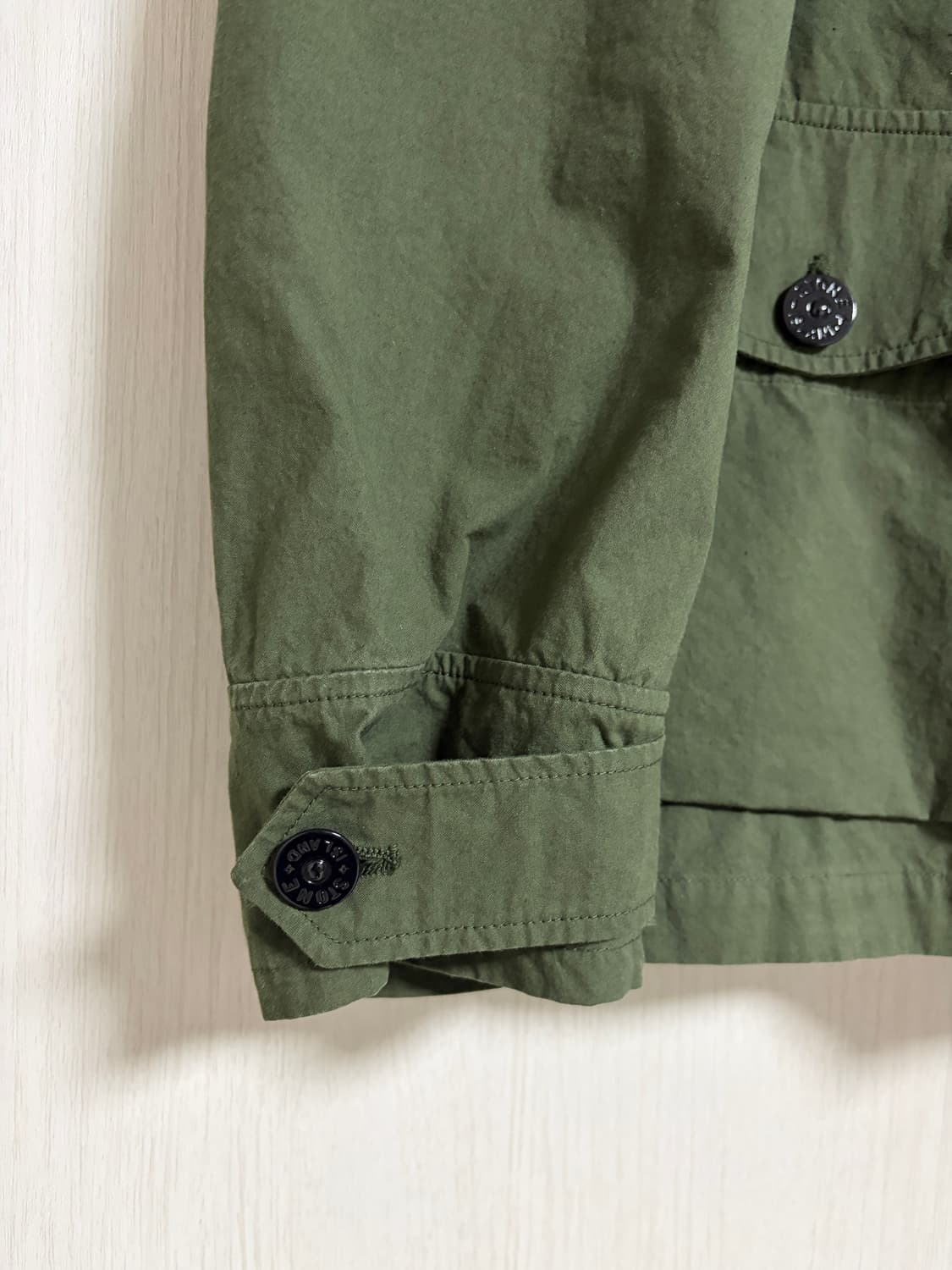 (새상품130만원)스톤아일랜드 필드자켓 야상 L 웍스아웃구매 상품이미지9