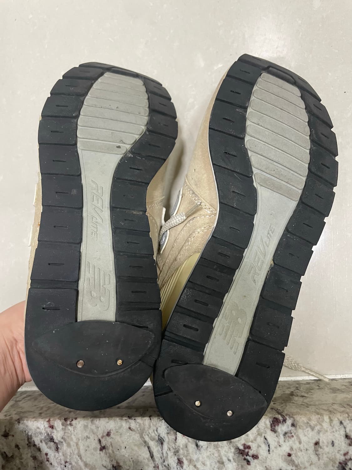 뉴발란스 996 베이지 240사이즈 상품이미지2