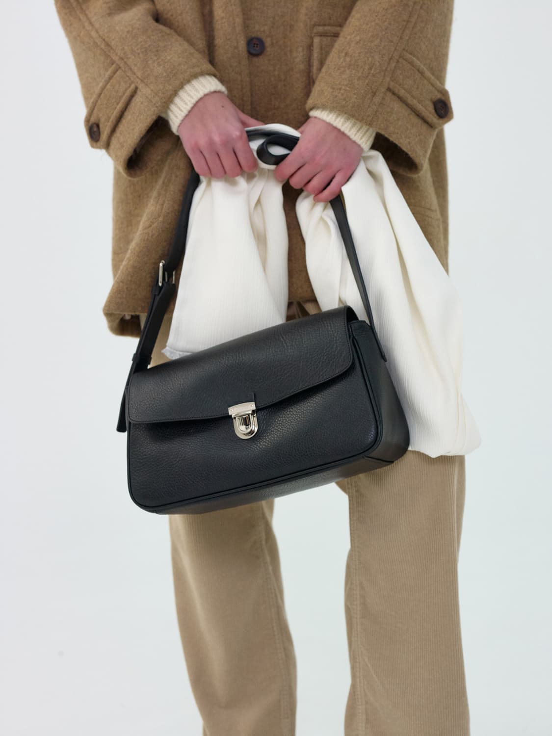 리본빛 Regan Shoulder Bag 상품이미지1