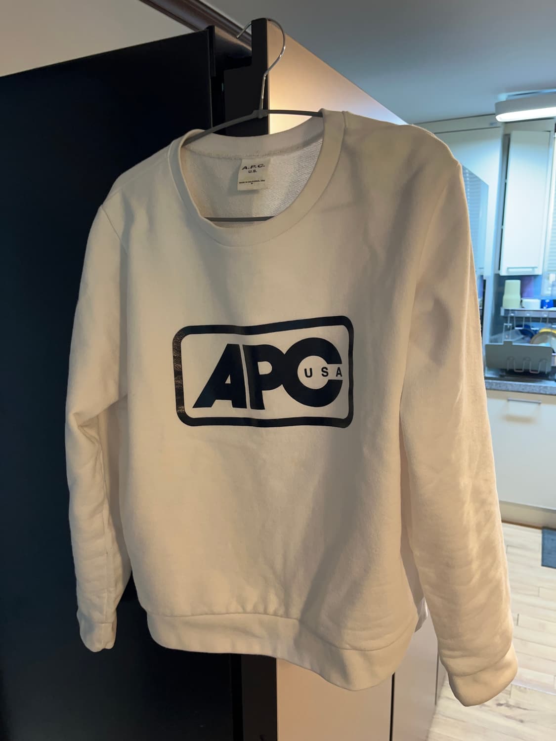 A.P.C. 아페쎄 맨투맨 made in usa. 상품이미지1