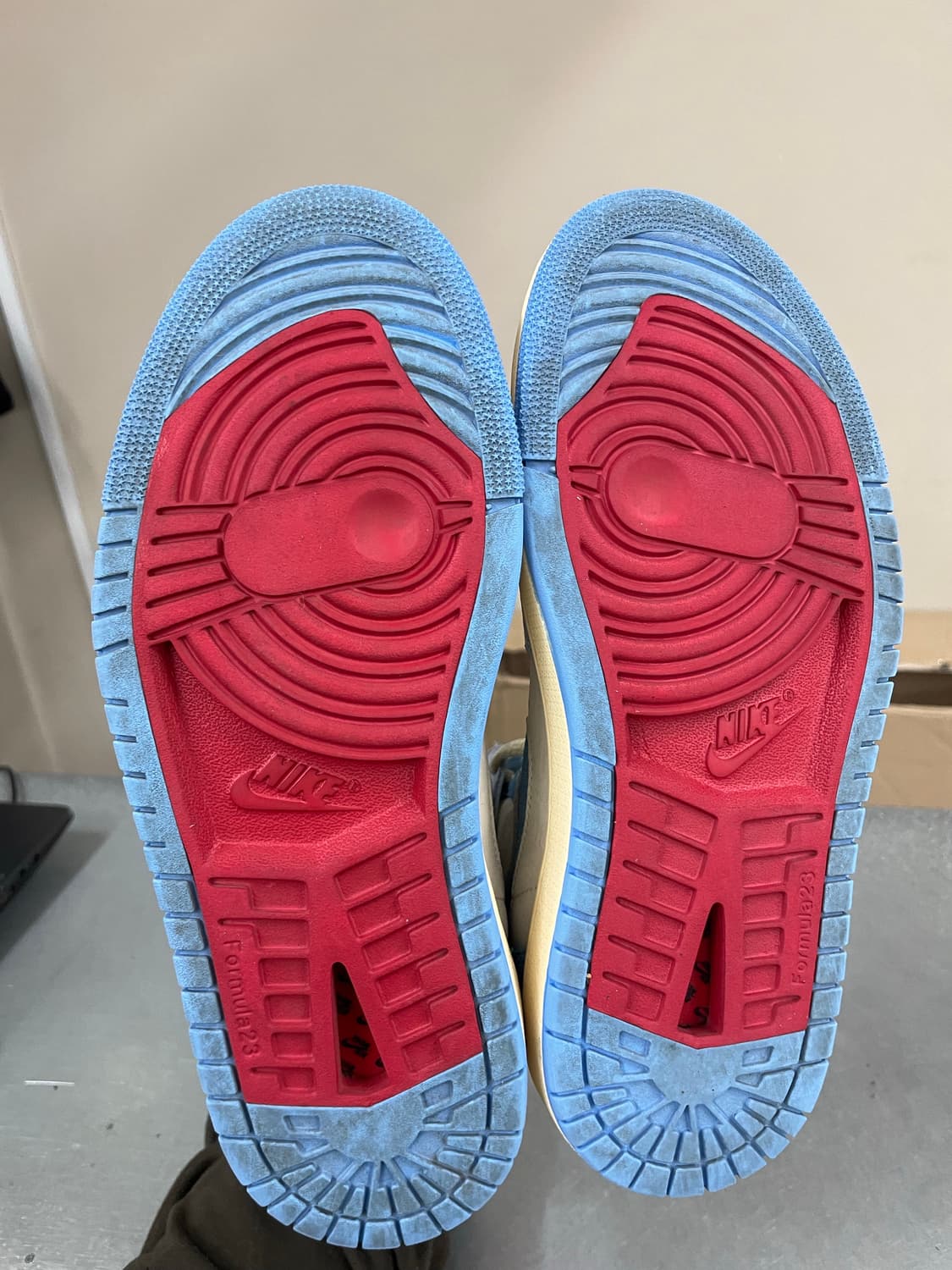 나이키 에어 조던 1 줌 에어 컴포트 2 팬텀 유니버시티 블루 245 상품이미지6