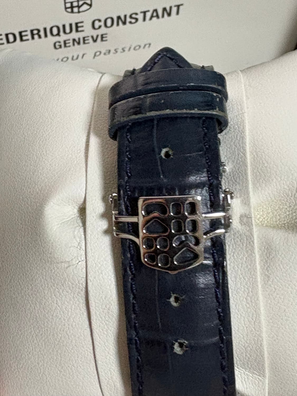 프레드릭 콘스탄트 클래식 까레 오토 판매합니다. 상품이미지2