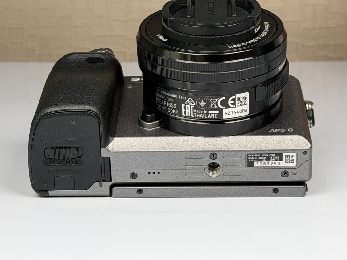 소니 A6000 그레이 미러리스 카메라 상품이미지5