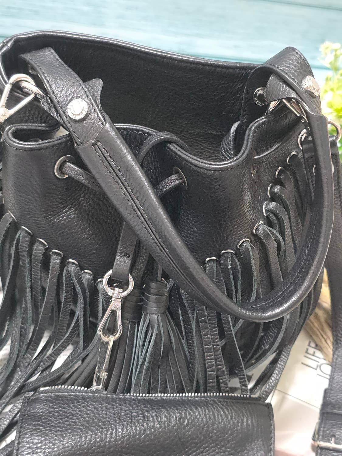 Sandro 프린지 천연 레더 숄더백 상품이미지3