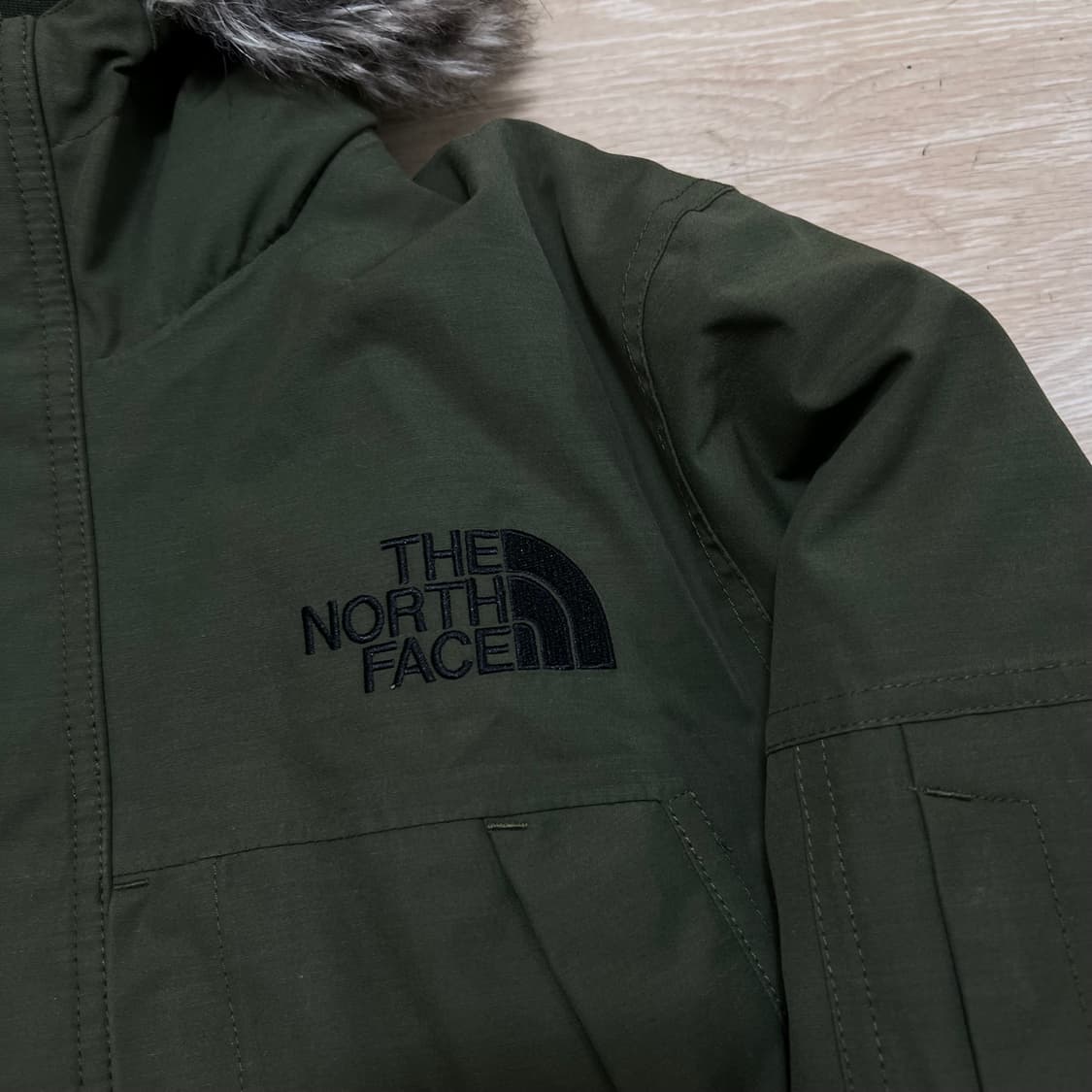 노스페이스 하이벤트 구스다운 퍼후드 파카 롱패딩 점퍼 [카키] M/95 상품이미지4