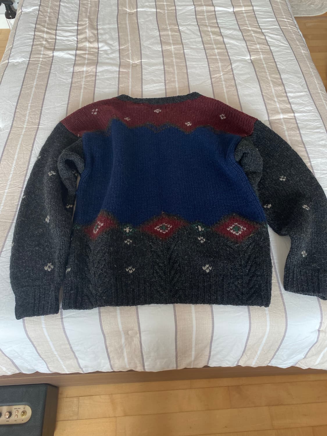 울리치 니트 팝니다 상품이미지2