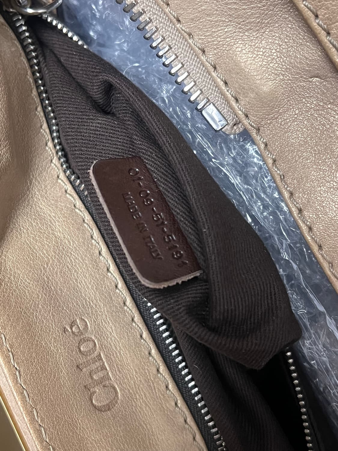 Chloe 끌로에 패딩턴 샴페인골드 레더 아카이브 자물쇠 토트백 상품이미지9