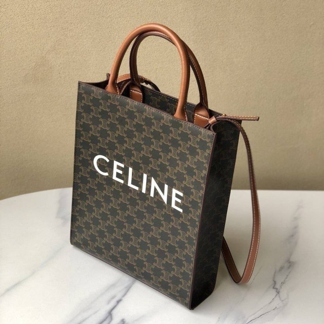 셀린느(Celine) 스몰 버티컬 카바스 토트백 상품이미지3