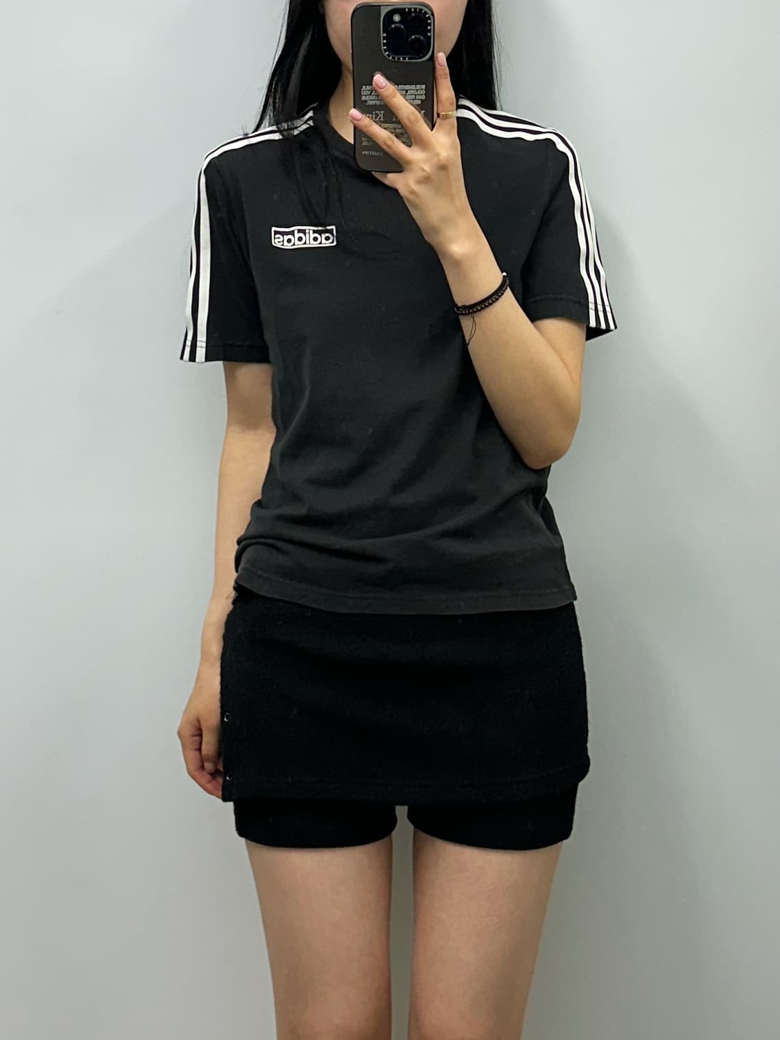 아디다스 블랙 반팔 티셔츠 상품이미지1