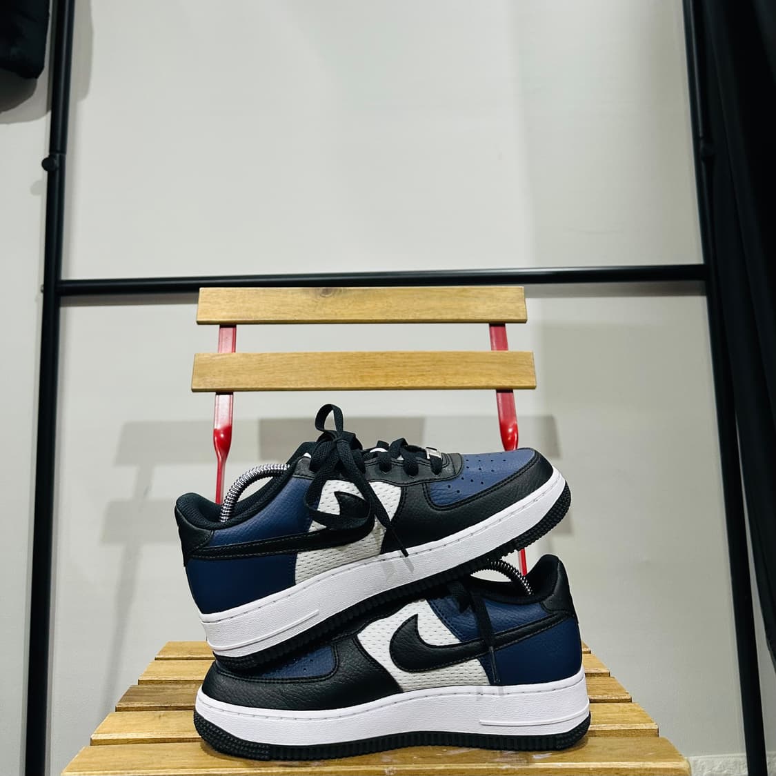 240) 나이키 운동화 여성 여자 에어 포스 1 로우 미드나잇 네이비 상품이미지7