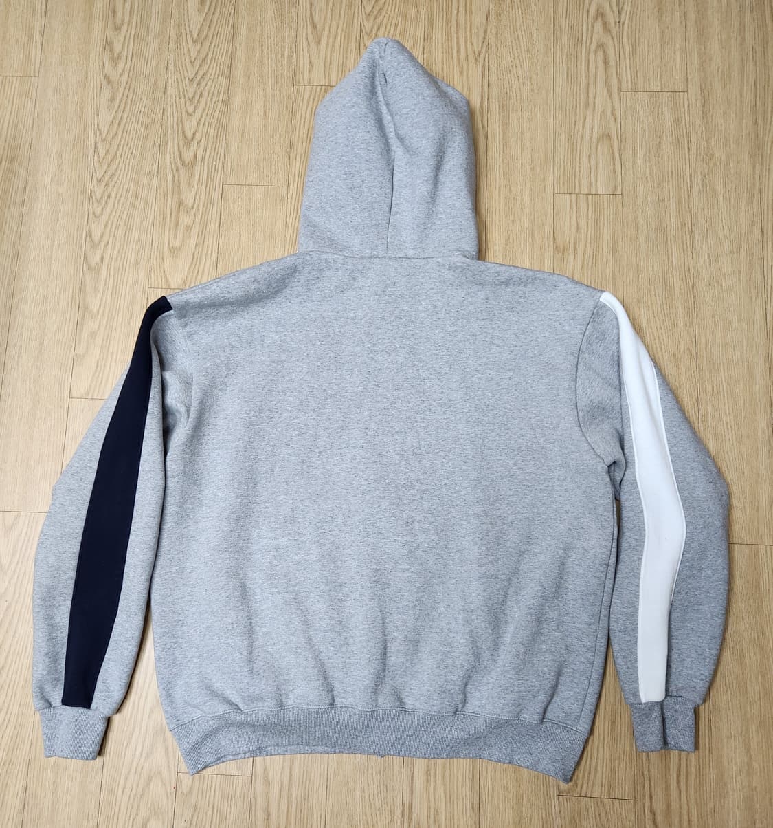 무아무아 스몰로고 그레이 후드티 FREE 상품이미지2