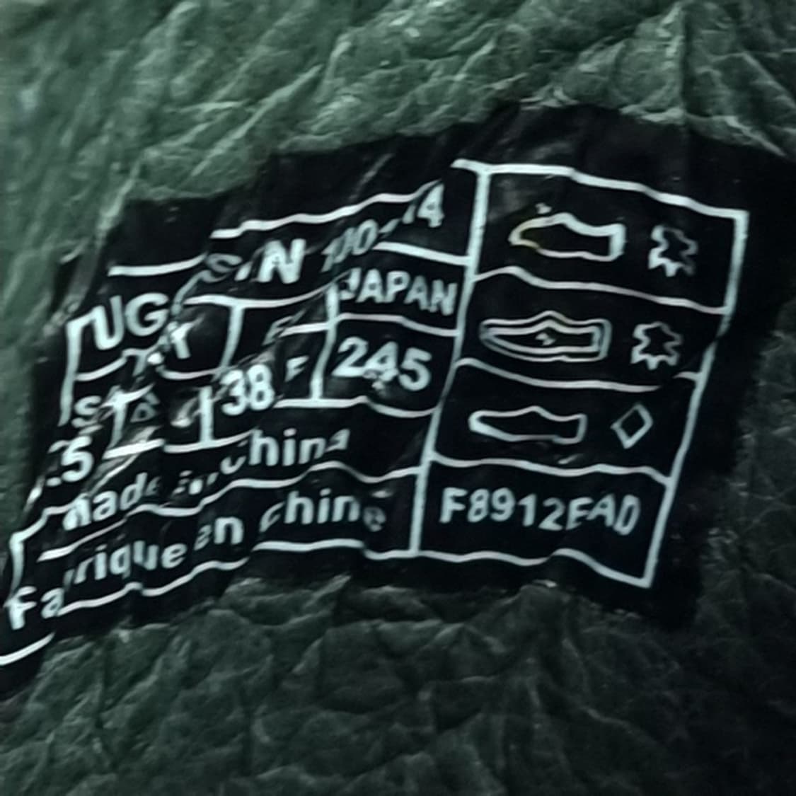 [어그] (새상품) 펑크 스터드 송치 펌프스 힐 M17122 상품이미지10