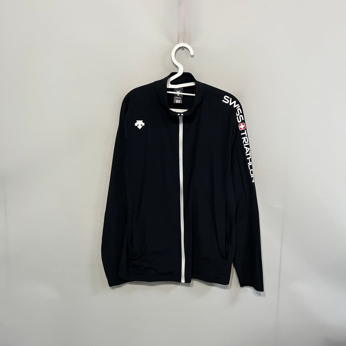 데상트 스위스 집업 자켓 100 남성 상품이미지1