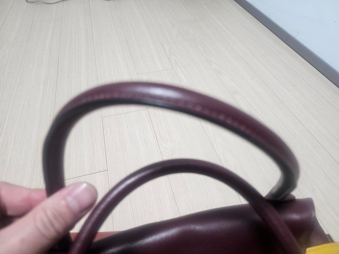 프라다 투톤 보스터백 볼링백 상품이미지7