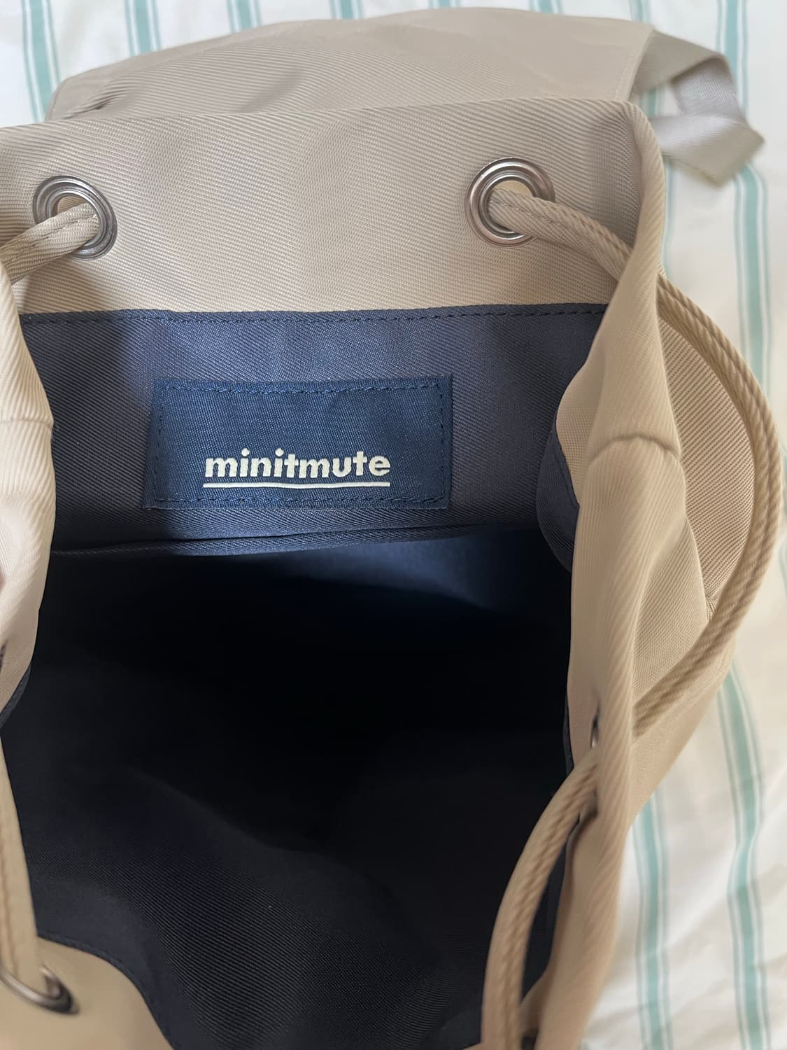 미닛뮤트 클로백팩 모카베이지 상품이미지4