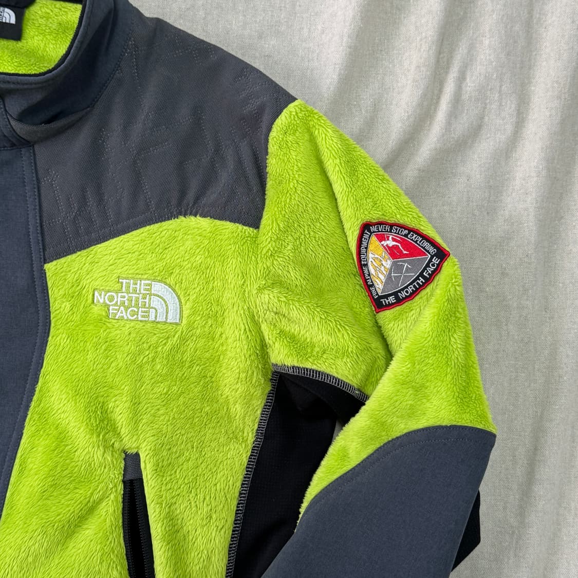 노스페이스 다이노시리즈 형광 배색 후리스 100 상품이미지2