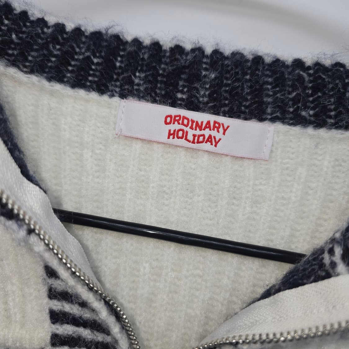 ordinary holiday 크롭 니트 집업 상품이미지8
