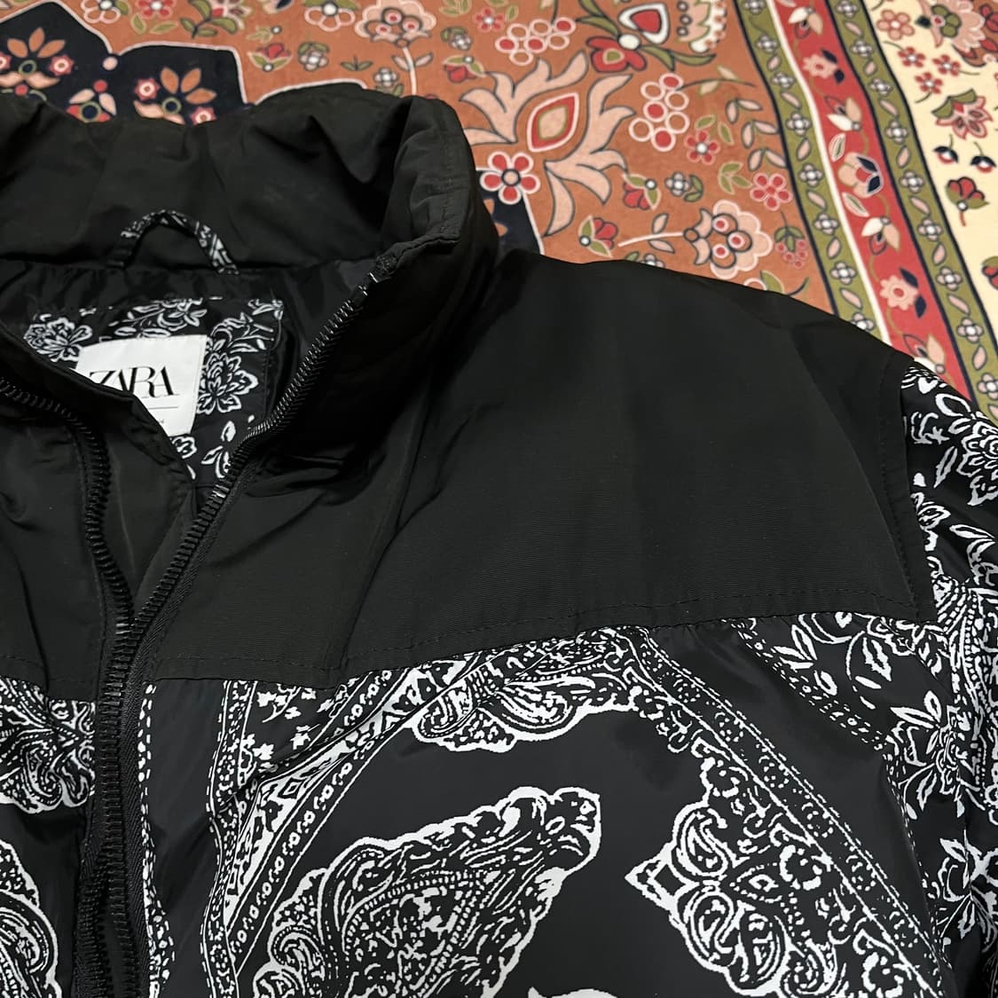 자라 반다나 페이즐리 다운 패딩 XL/105 상품이미지4