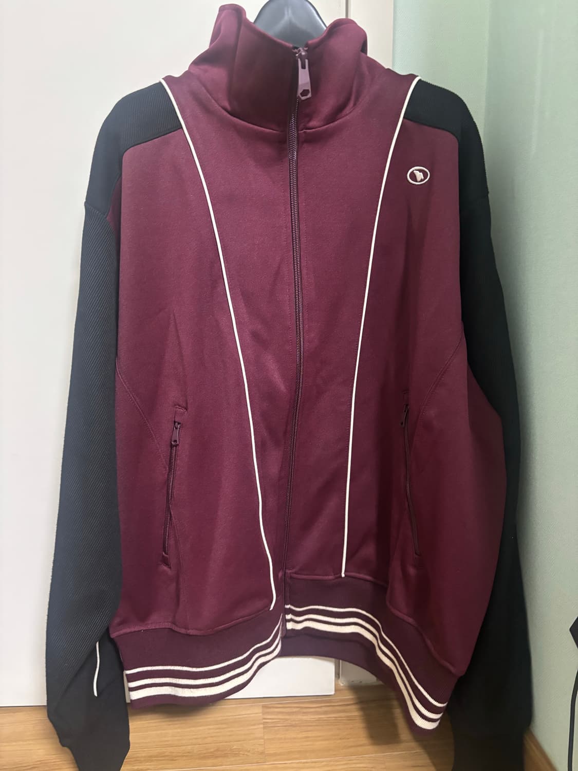 아더에러 라울 점퍼 팝니다 상품이미지2