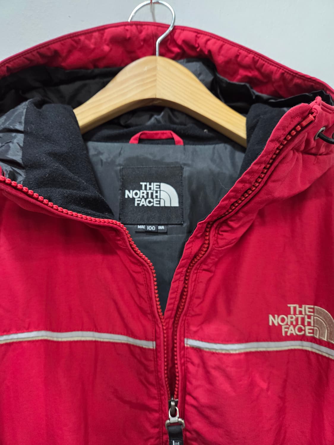 노스페이스 레드 겨울 바람막이 후드 자켓 점퍼 100 상품이미지2