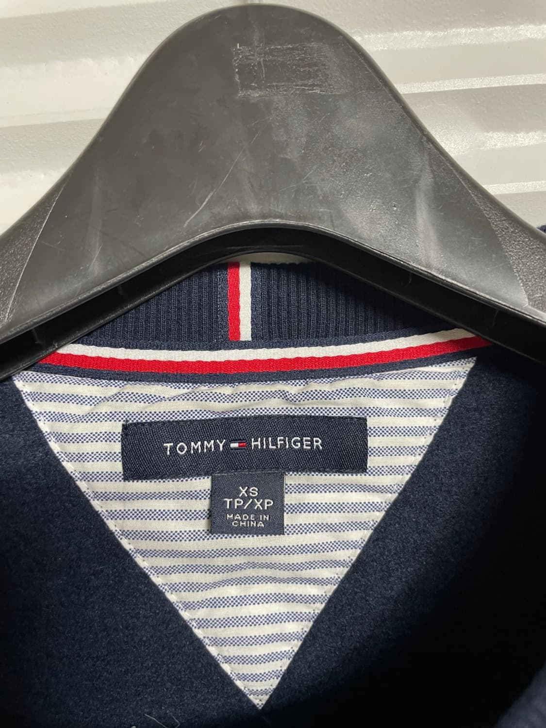 타미힐피거 기모 맨투맨 상품이미지4