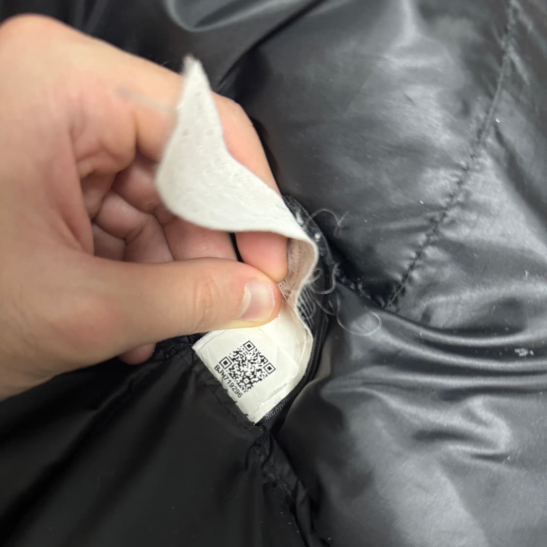 (XL) 해외판 700 노스페이스 눕시 1996 패딩 블랙 상품이미지6