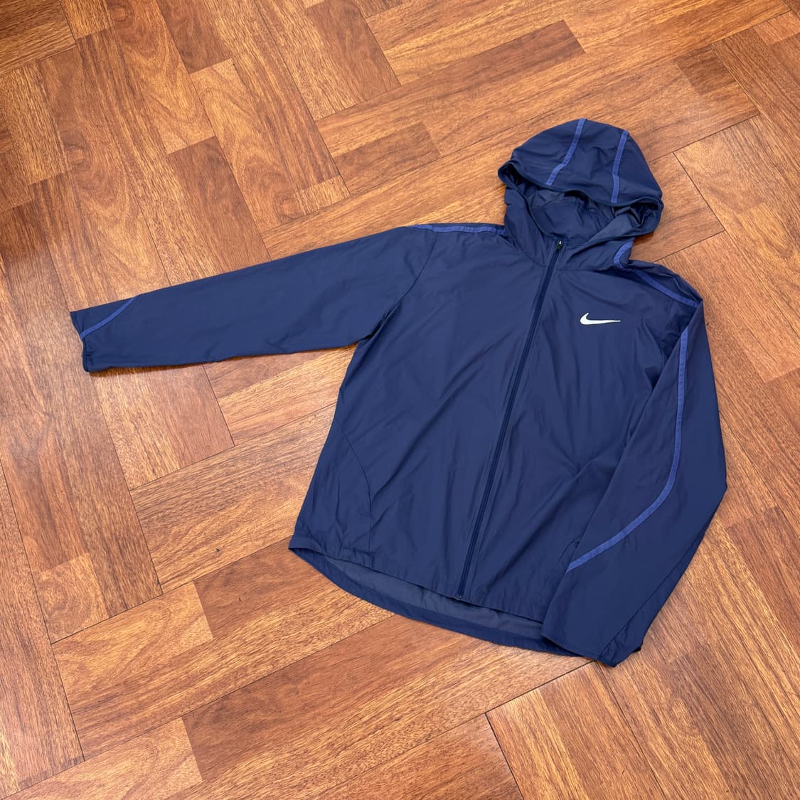 XL 나이키 쉴드 바람막이 자켓  상품이미지3