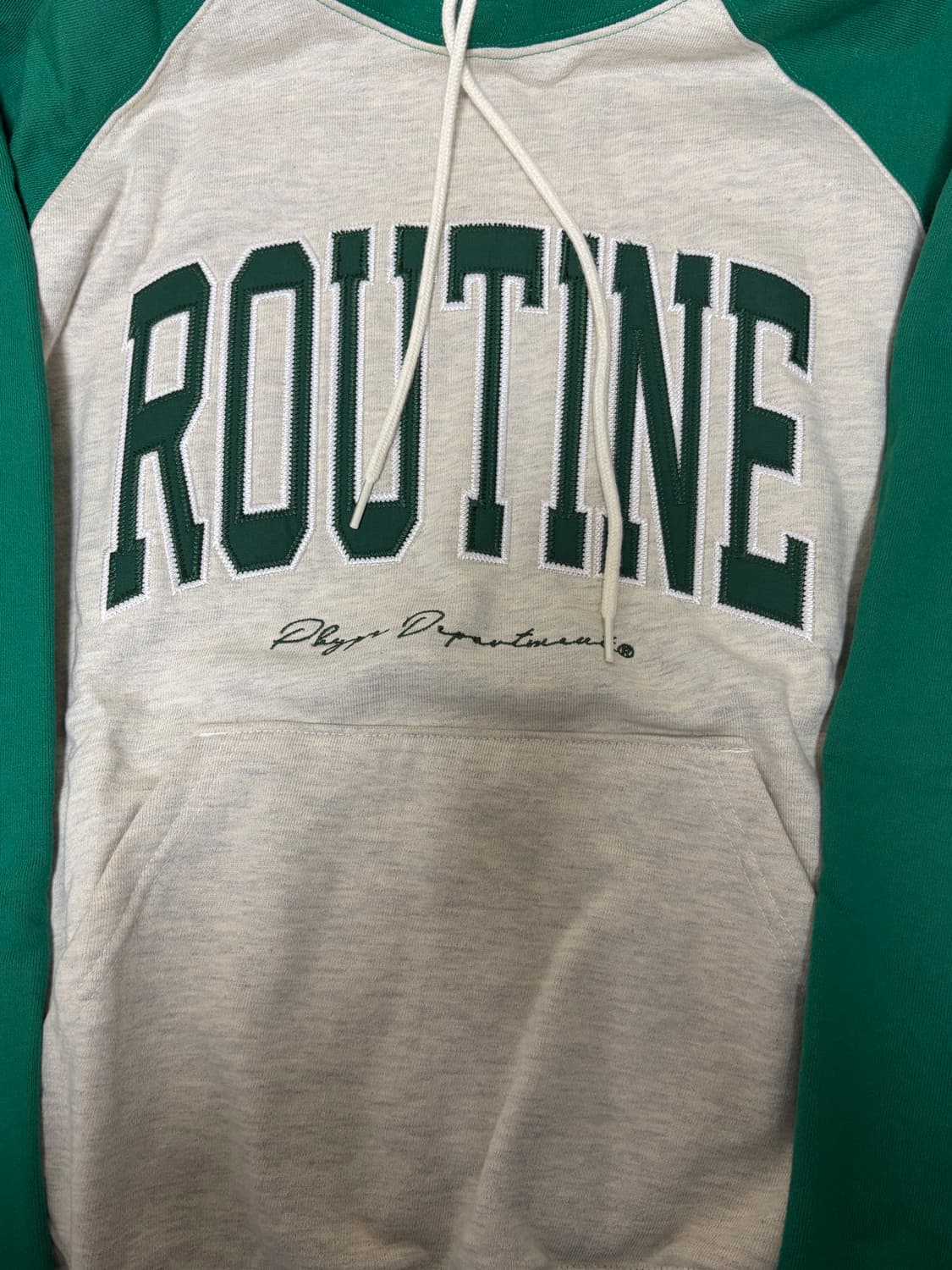 모닝 루틴 후드티 상품이미지5