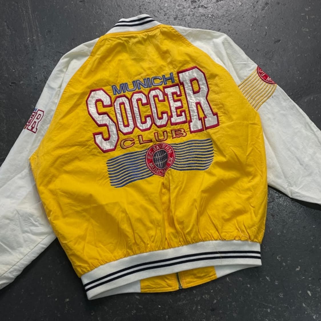100 빈티지 바이에른 뮌헨 나일론 자켓 상품이미지5
