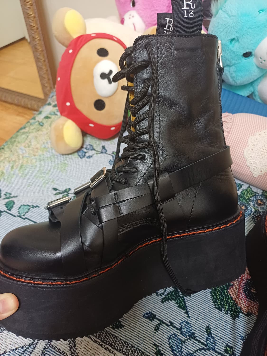 R13 알써틴 블랙스트랩 더블스택부츠 상품이미지5