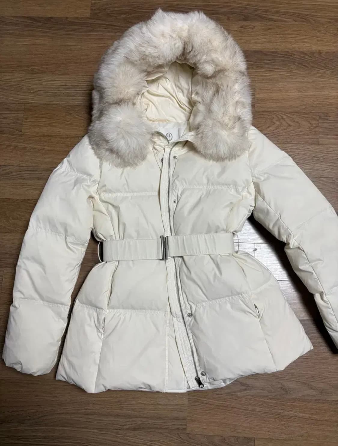 베니토 리얼와이드 폭스퍼 벨티드패딩 상품이미지1