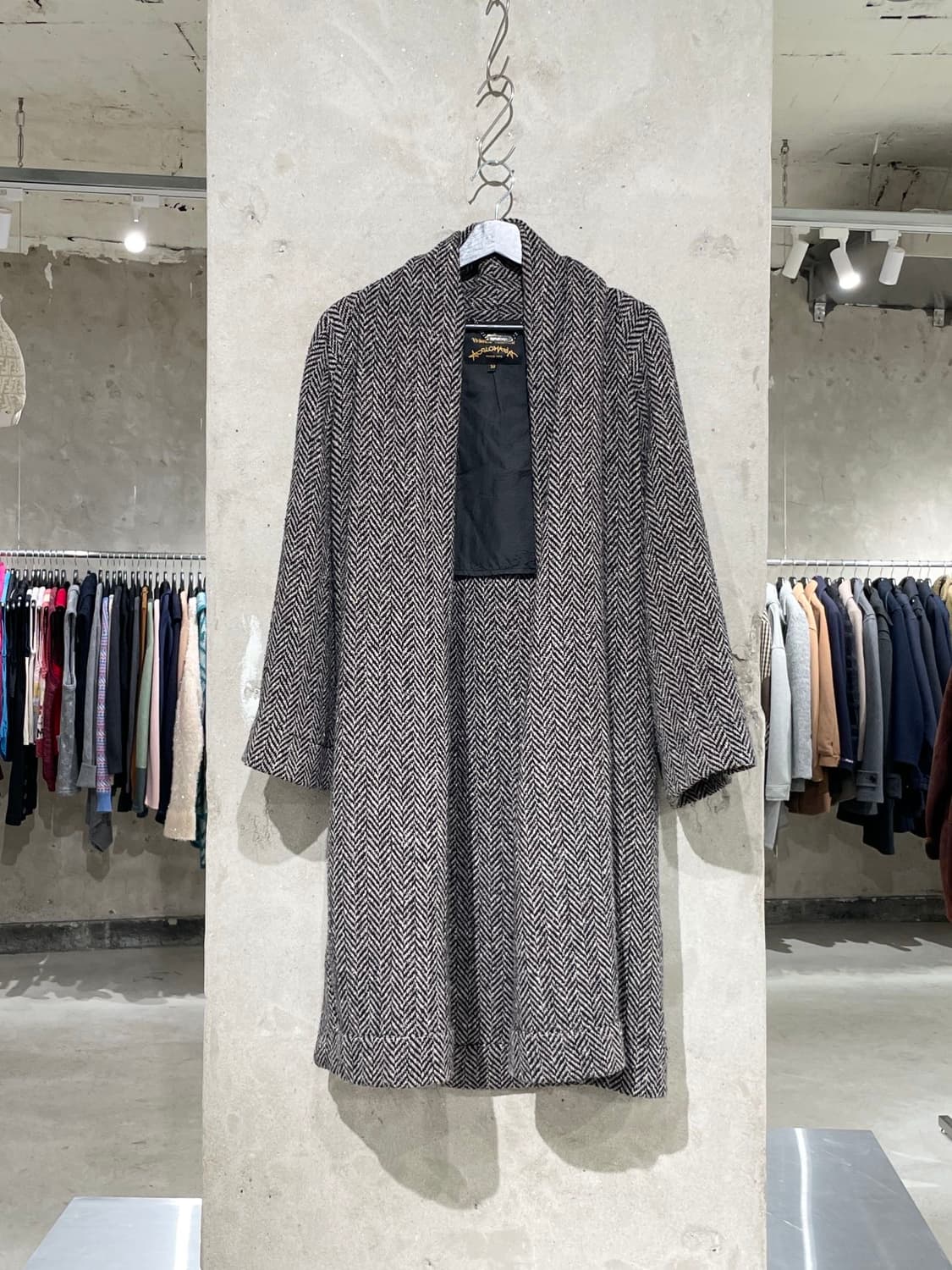 비비안 웨스트우드 앵글로마니아 헤링본 논 버튼 울 코트 상품이미지1