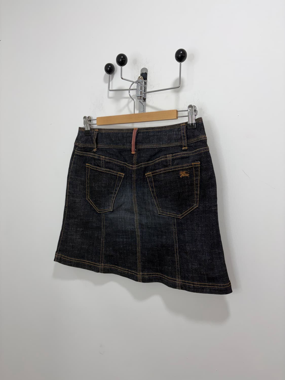 버버리 y2k 데님 흑청 스커트 치마 상품이미지6