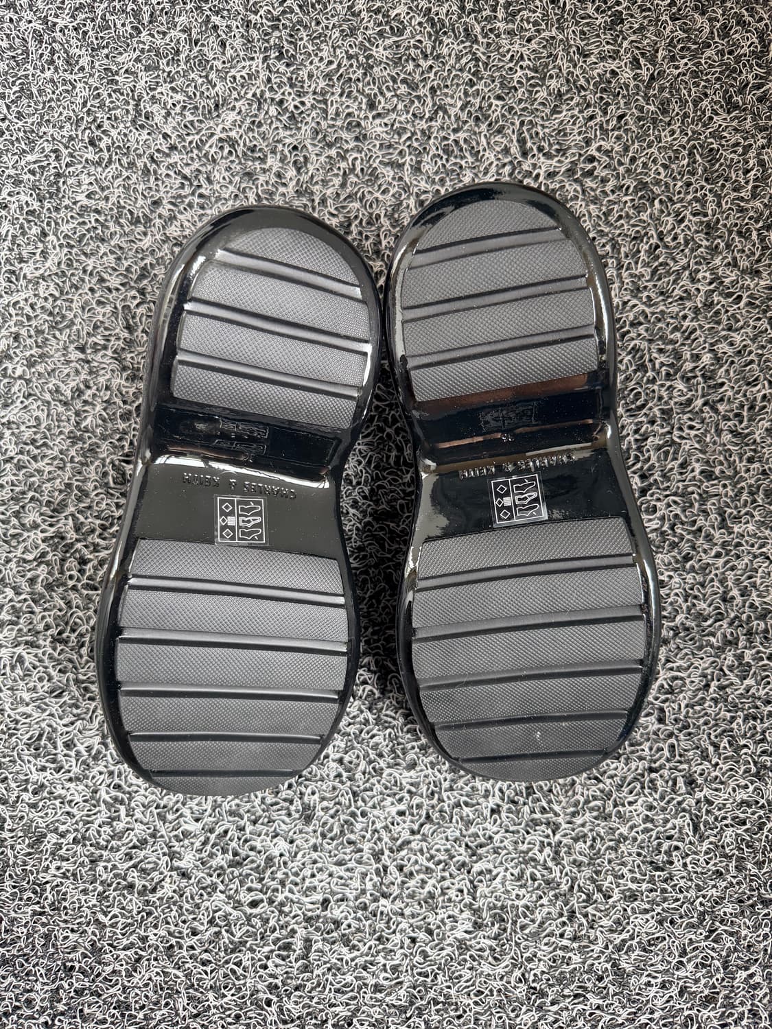 [새상품] 찰스앤키히트(CHARLES & KEITH) 청키 플랫폼 메리제 상품이미지5