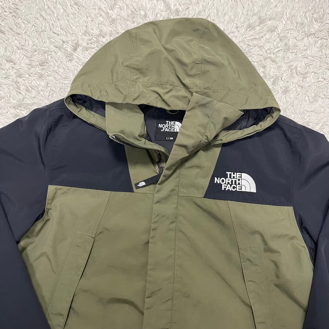 The North Face khaki DryVent windbreaker 상품이미지5
