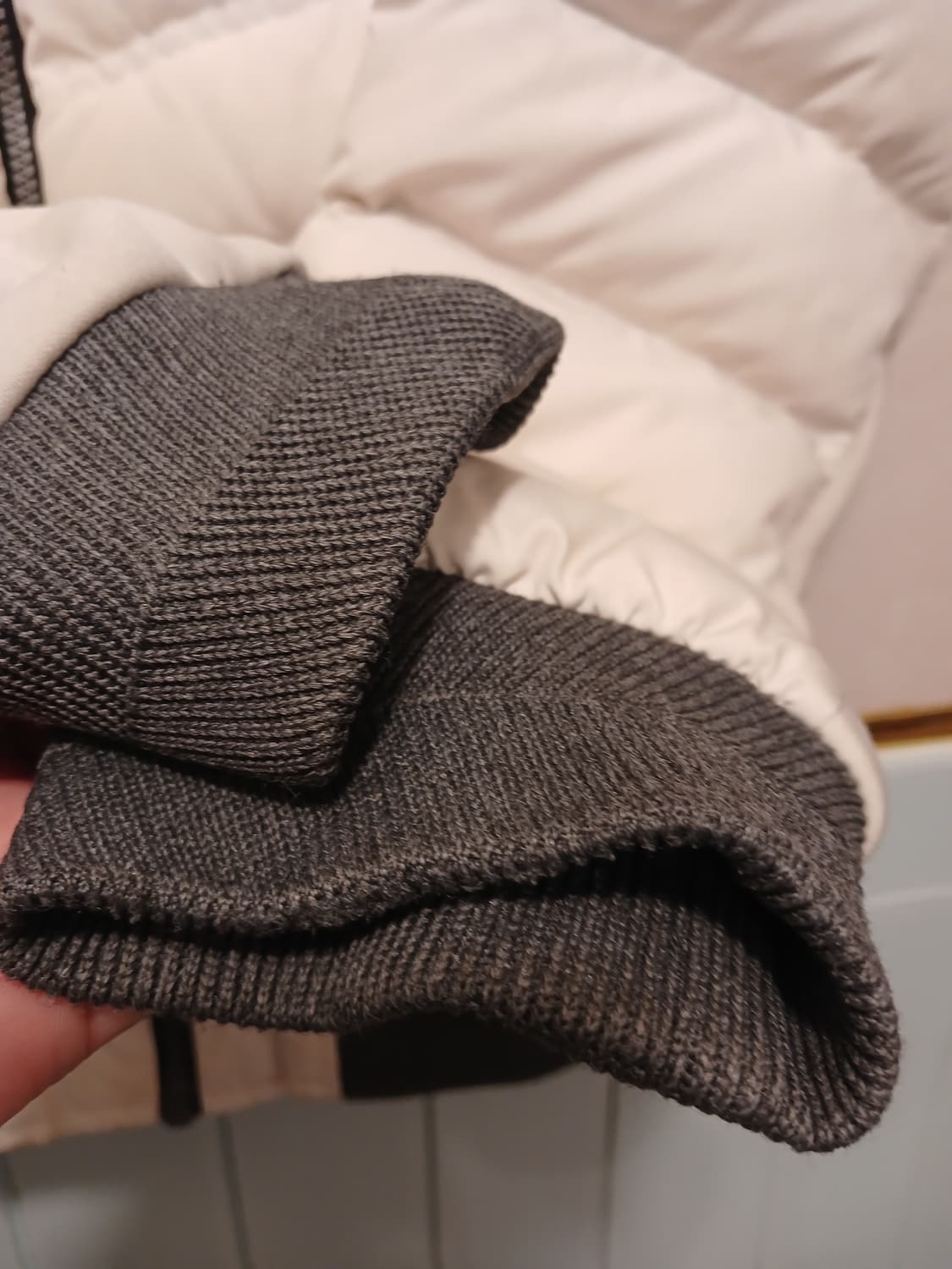 디스커버리 정품 남성 패딩 점퍼 110 사이즈 상품이미지7