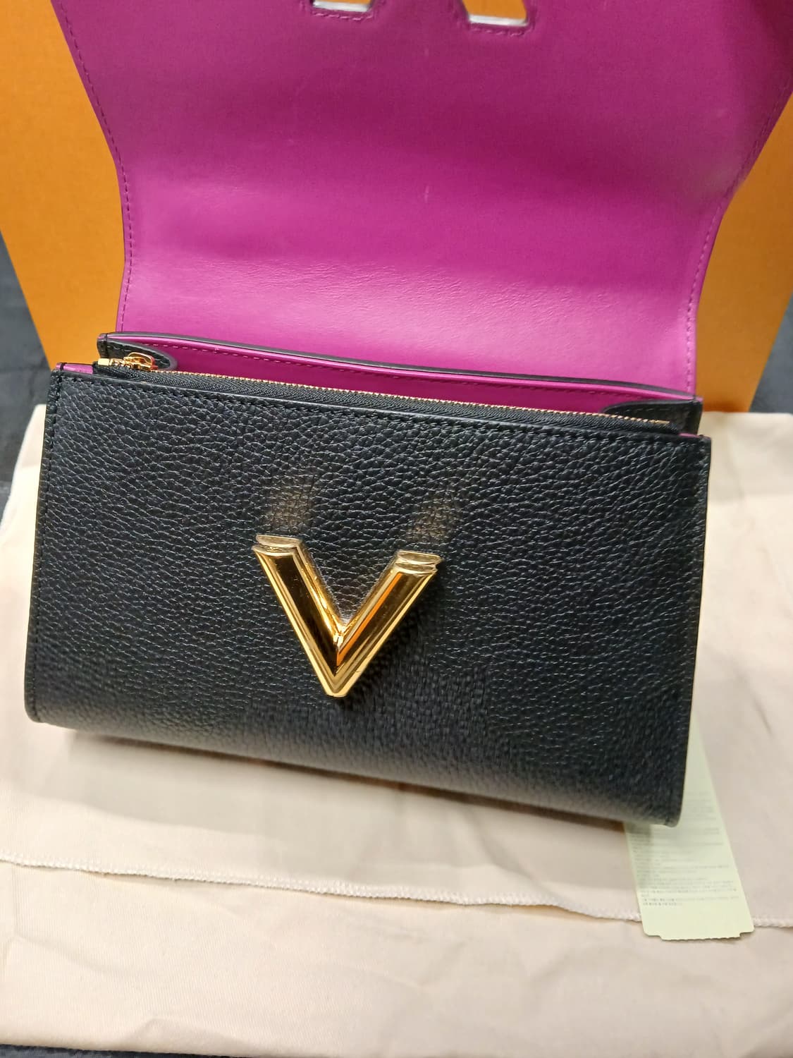 루이비통 트위스트PM 탑핸들백 M57093 상품이미지8