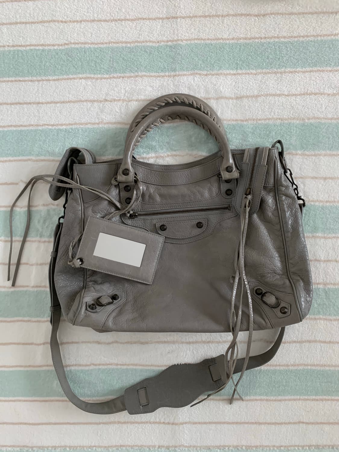 발렌시아가 시티 모터백 그레이 벨로백 상품이미지4