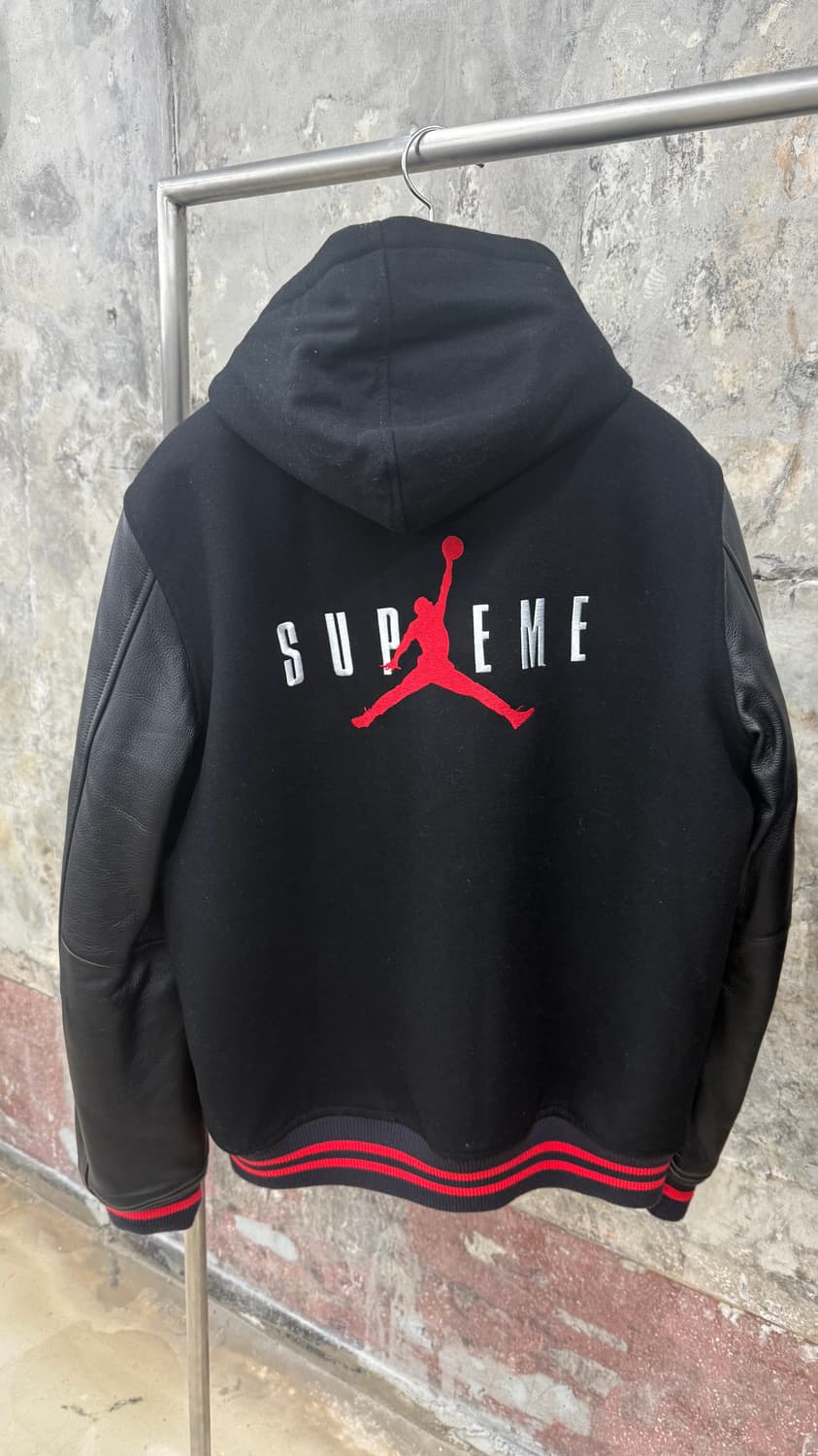 [XL]슈프림x조던 레더 바시티 상품이미지2