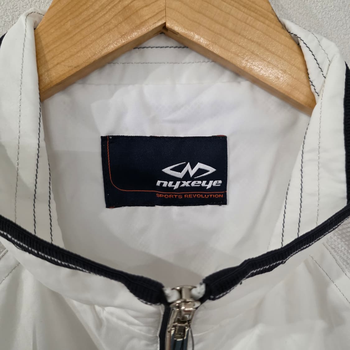 뉴제제 nyxeye 화이트 바람막이 100 사이즈 상품이미지8