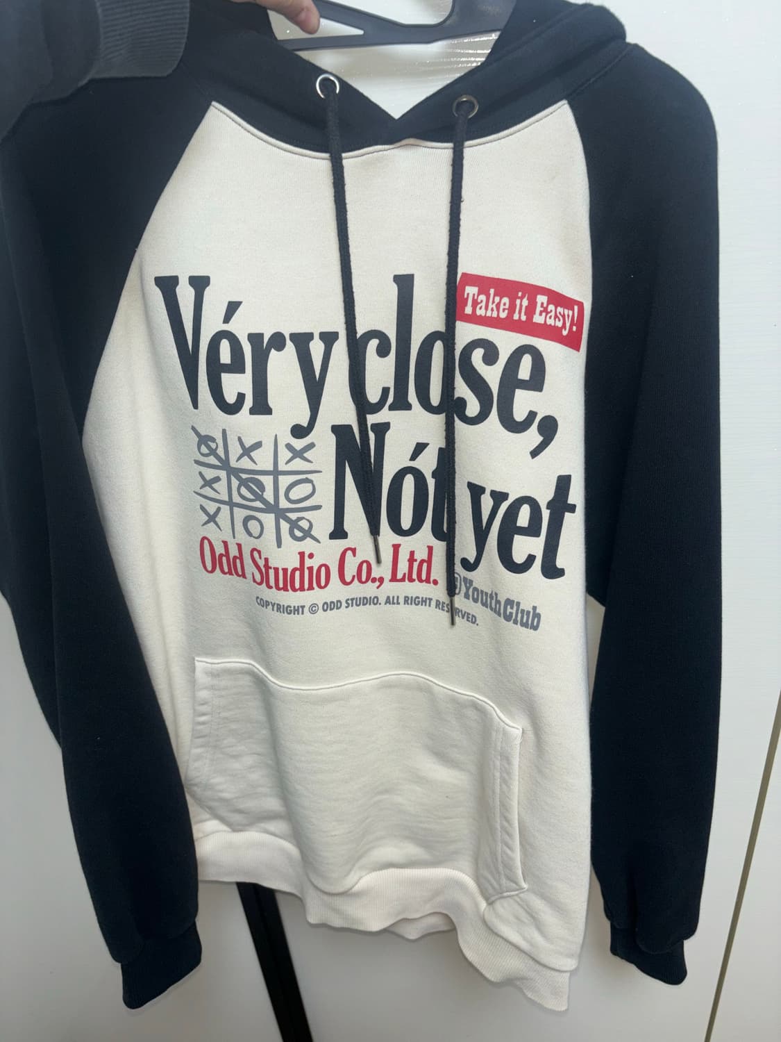 오드 스튜디오 베리클로즈 래글런 오버핏 후드 - BEIGE/BLACK 상품이미지2