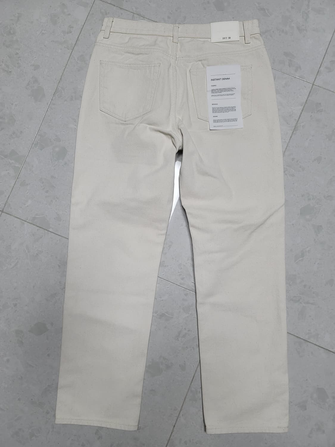 새제품 인스턴트 화이트데님 허리30
레귤러핏 상품이미지1