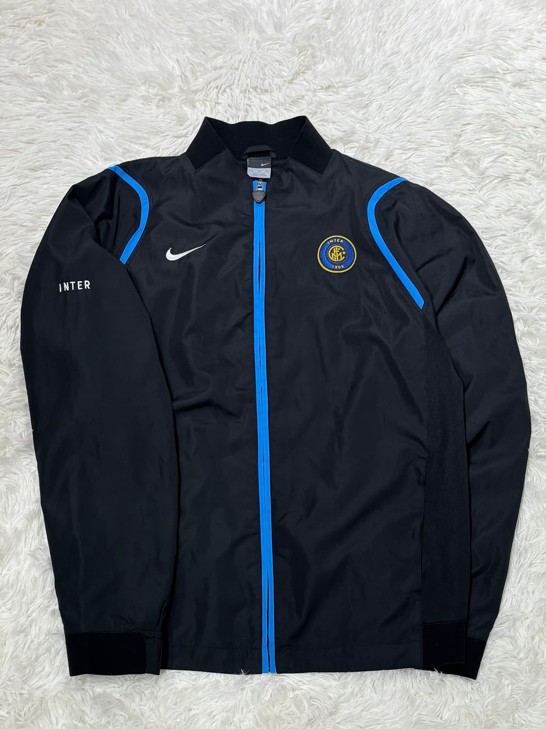 나이키 00‘s 스우시 인터밀란 바람막이 상품이미지5