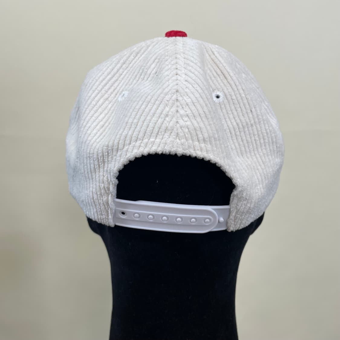 sporty & rich 스포티앤리치 코듀로이 볼캡 상품이미지3