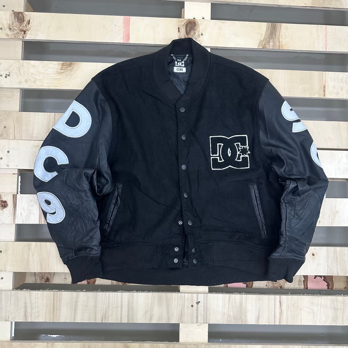 DC Shoes X GYDA 스타디움 자켓 상품이미지1