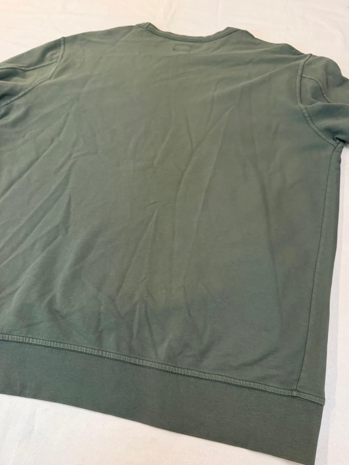 21SS CP 컴퍼니 말차맛 맨투맨 스웨트셔츠 올리브 그린 상품이미지4