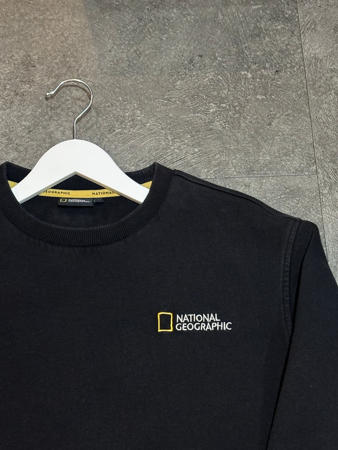 내셔널지오그래픽 맨투맨 L 상품이미지4