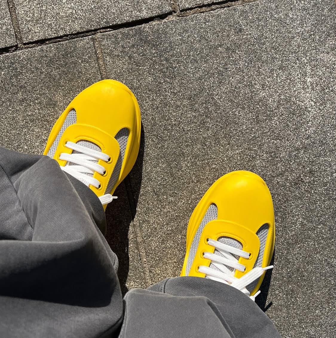 프라다 아메리카컵 러버 옐로우 275 상품이미지2