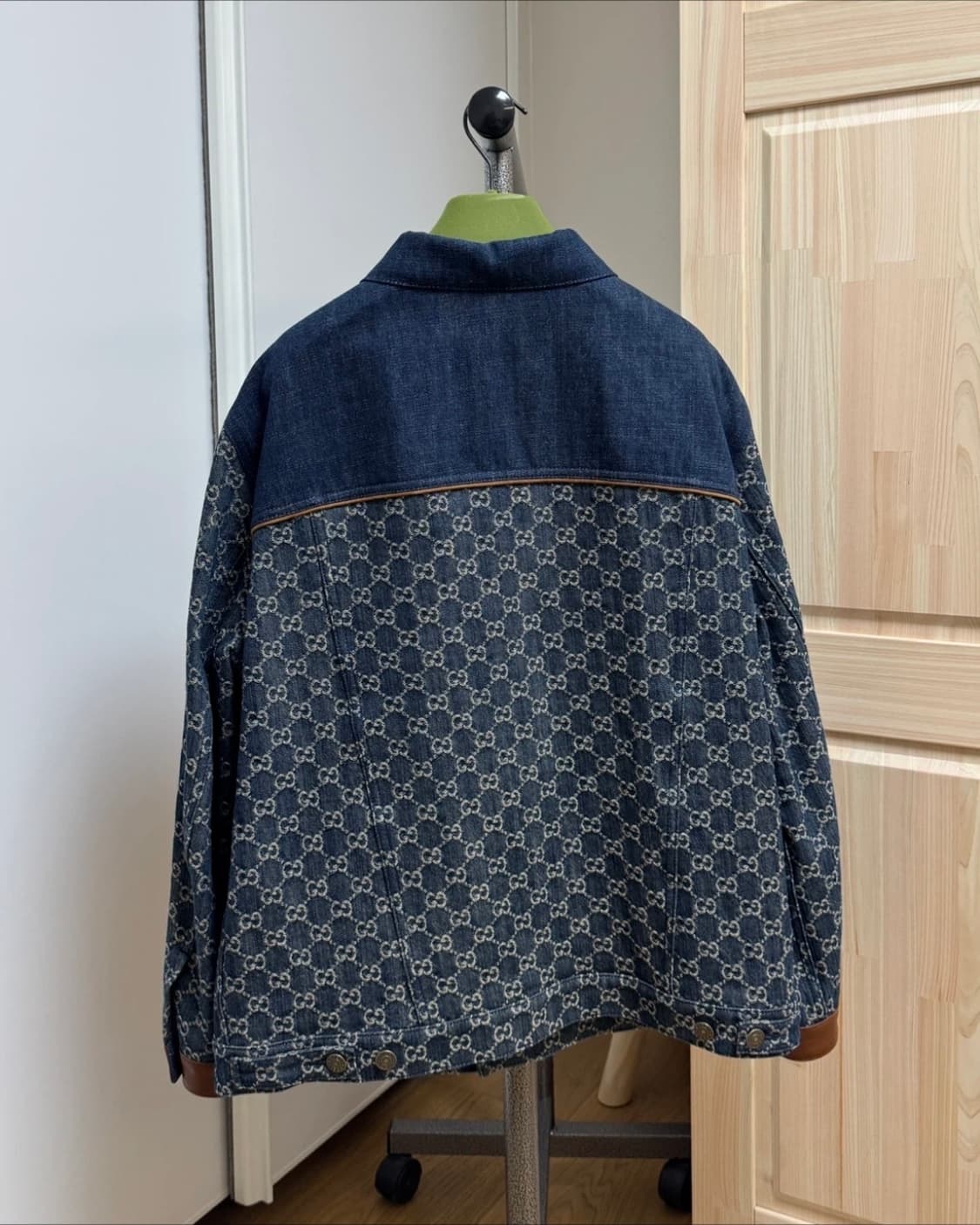 구찌 트러커 자켓 상품이미지2